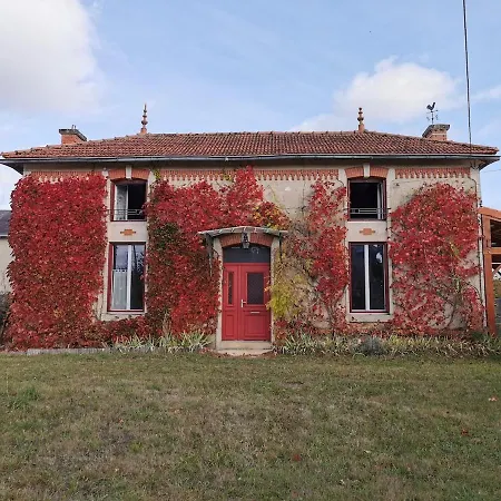 La Rouge Dom wakacyjny Saint-Martin-la-Rivière